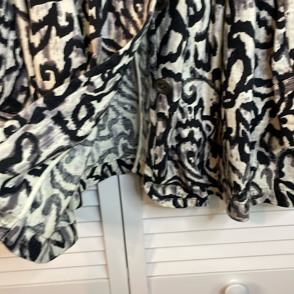 Charter Club 3/4 sleeves, 100% linen abstract floral print 3X - Picture 6 of 6